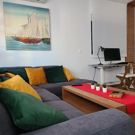 Modern 4-Star Luxury Apt - Wfh Ready, Free Parking Загреб Экстерьер фото